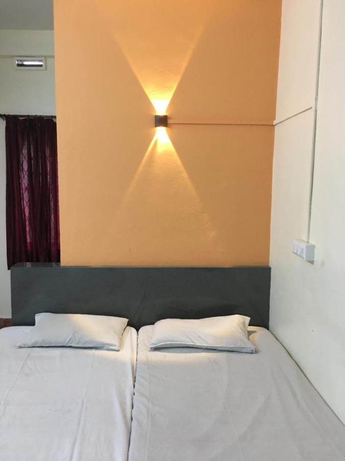 פלקאד Kvm Tourist Home מראה חיצוני תמונה