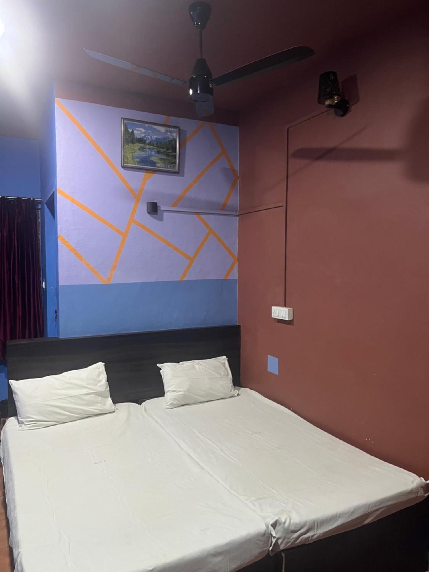 פלקאד Kvm Tourist Home מראה חיצוני תמונה